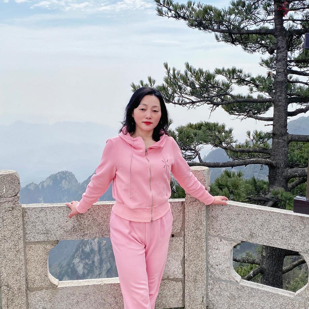 爱丽