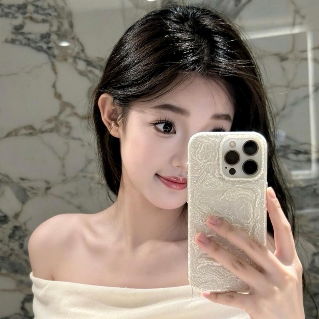 👑