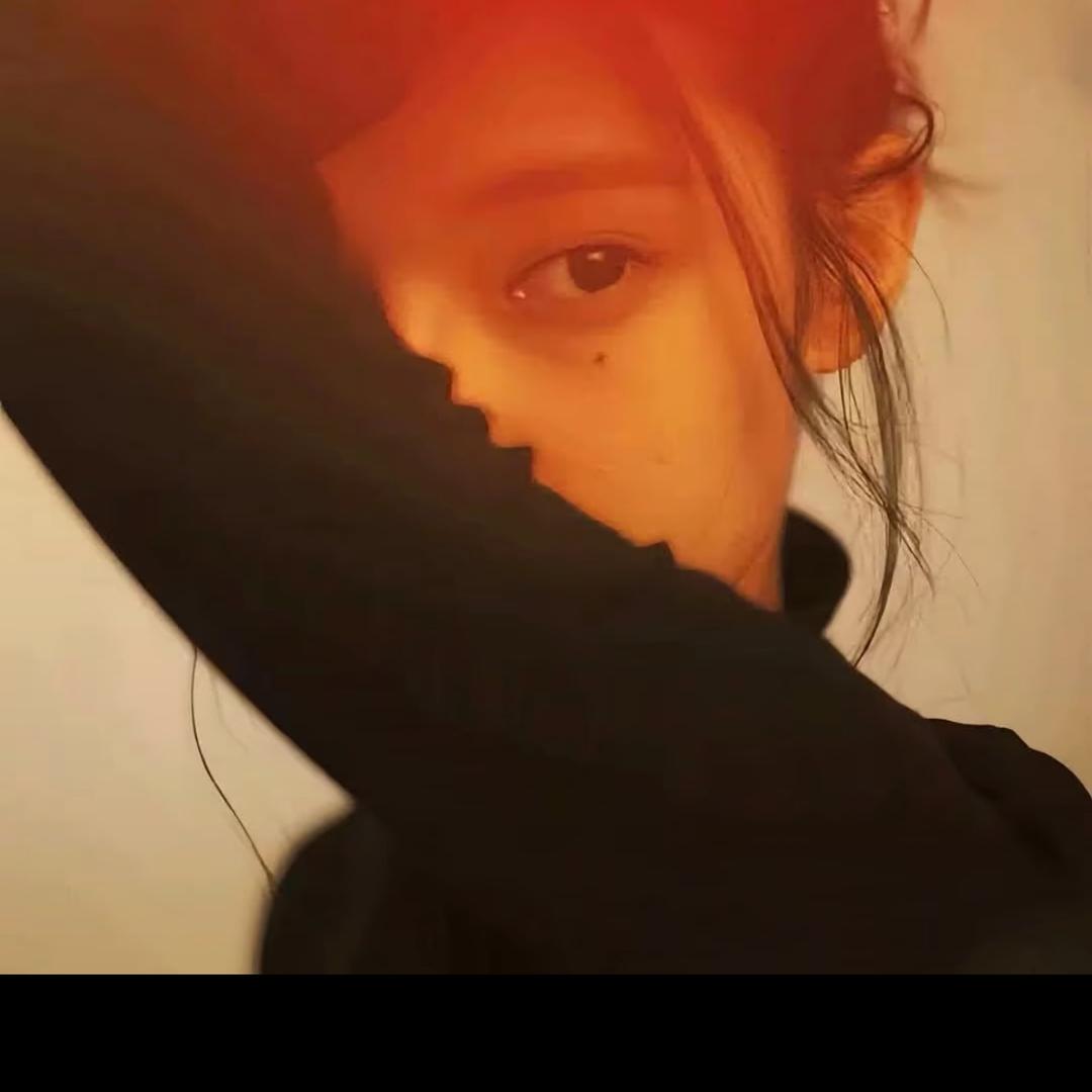 腼腆小女生.