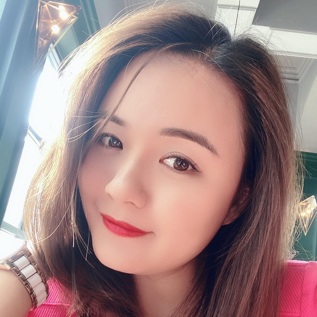 开心🎀