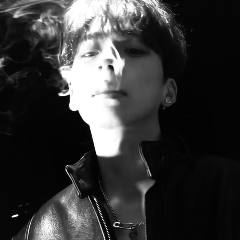 🖤