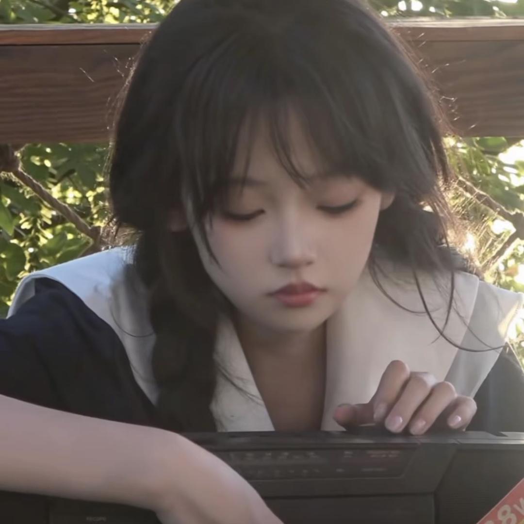 逸倪莱