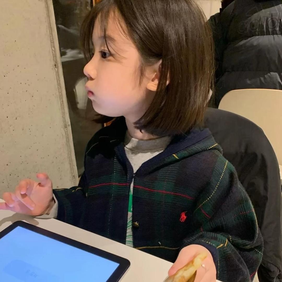 阿拆.