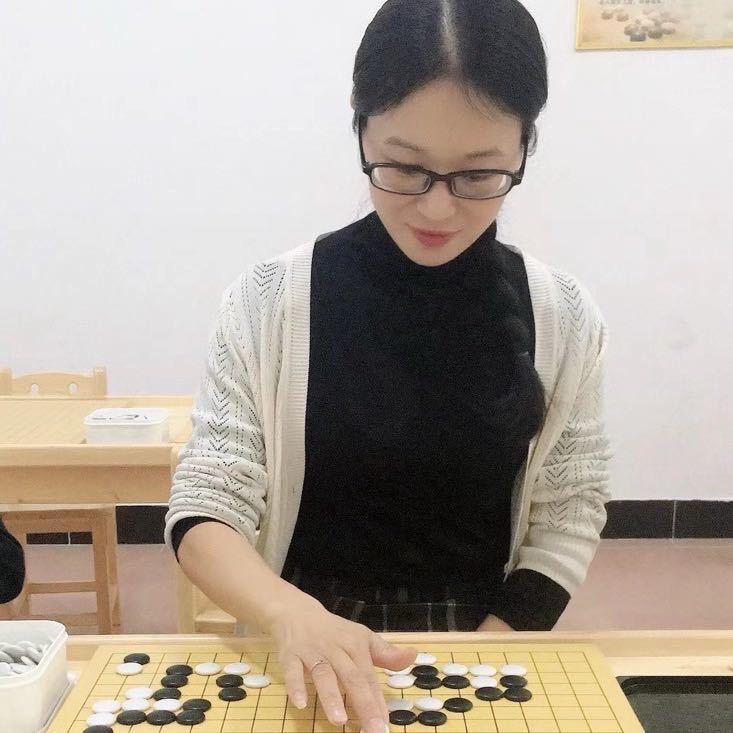梁弈棋院丘老师