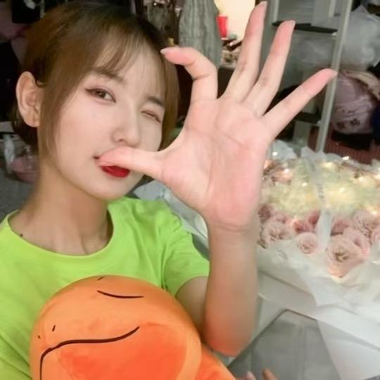 -小七-