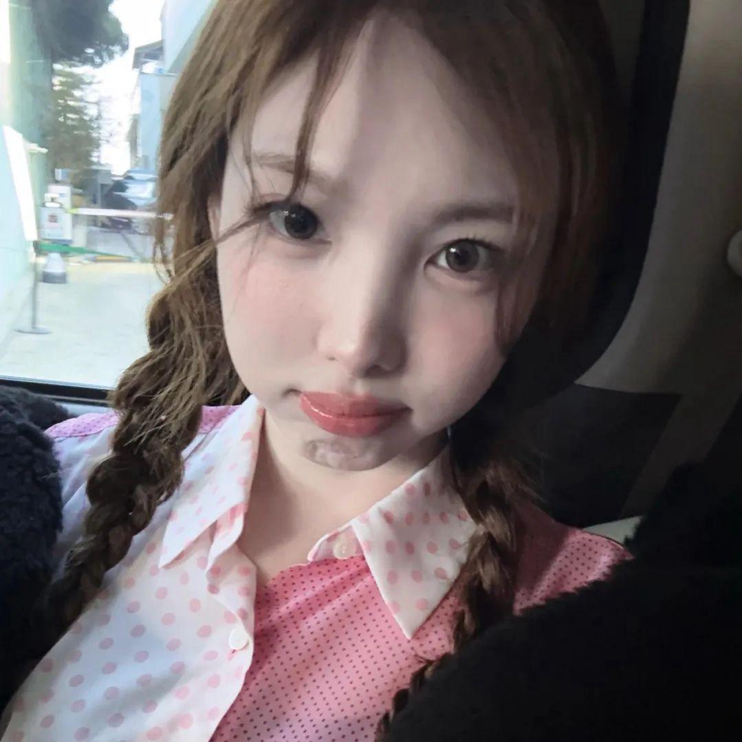 童筱沫.（见过BLACKPINK版）