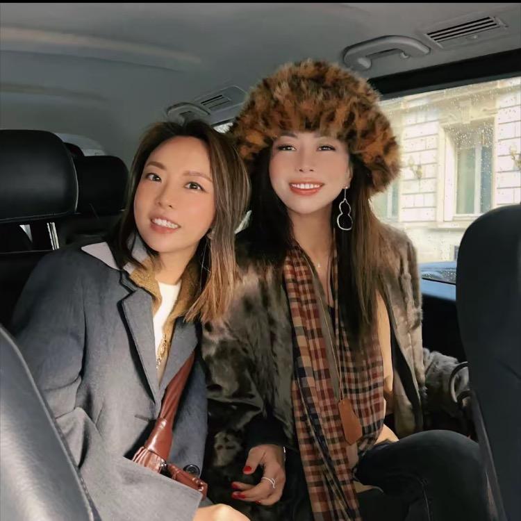 唐老板嘉玲姐私服小栈