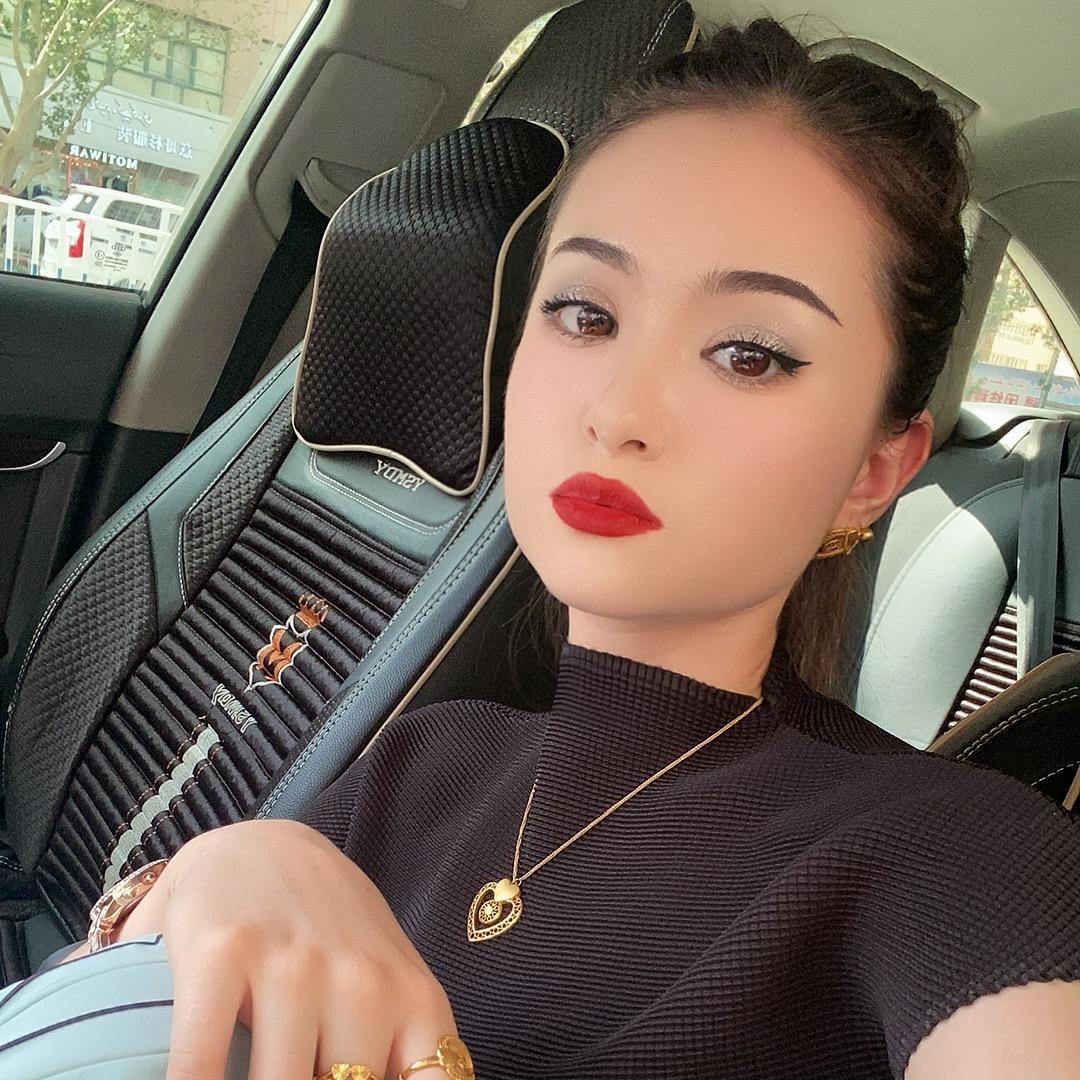 小哈哈～