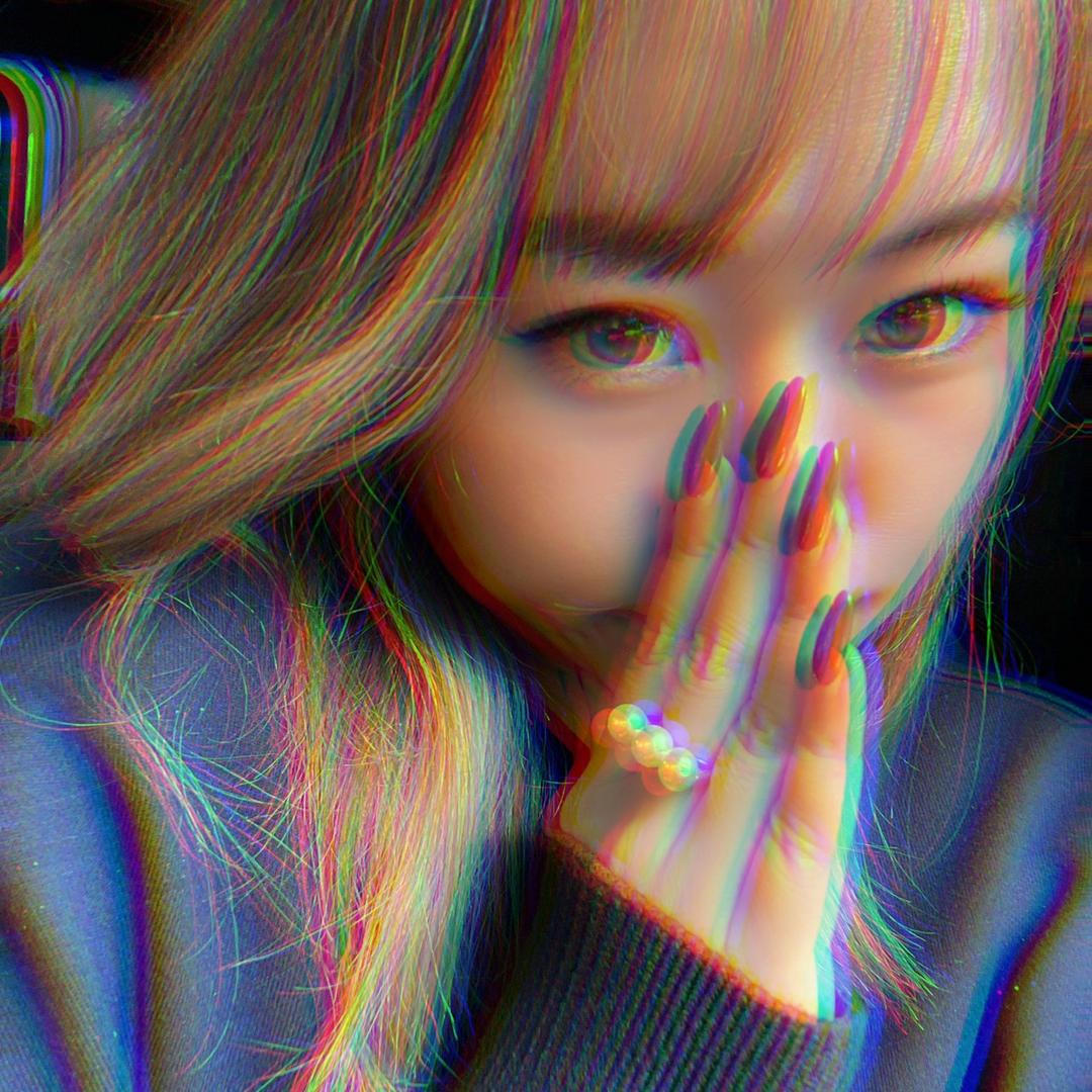 抽象届大美女.🦥