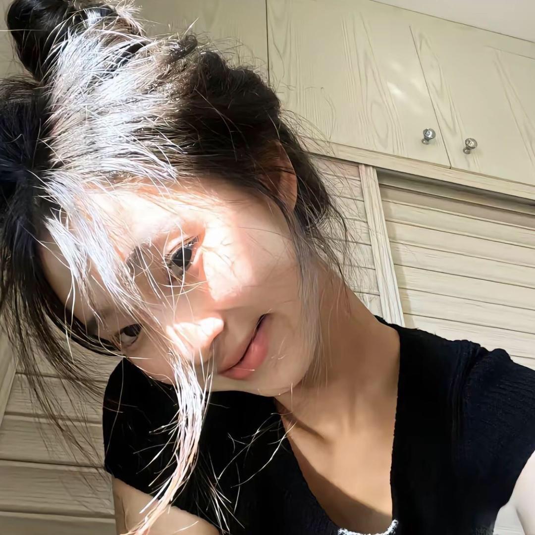 小香女士: