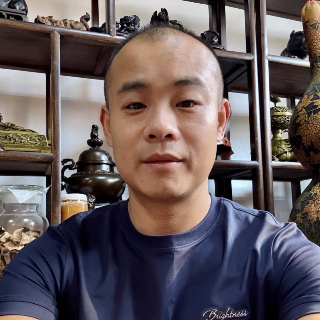 尼铁隆润亿黑色母