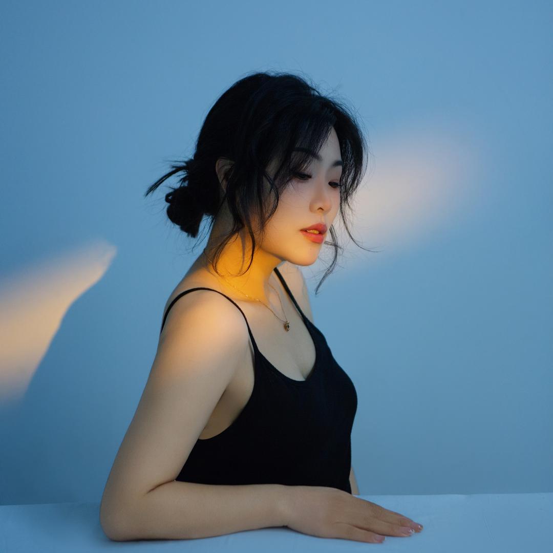 情歌小芳朋友圈