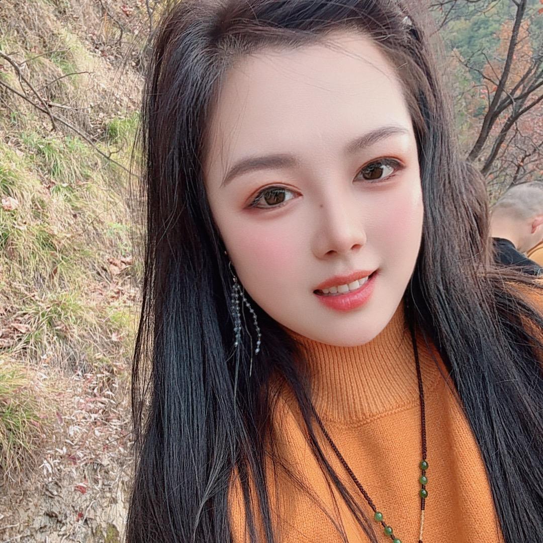 车车   百悦城二楼《多觅》女装