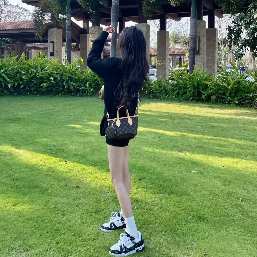 奥特莱斯折扣五仓