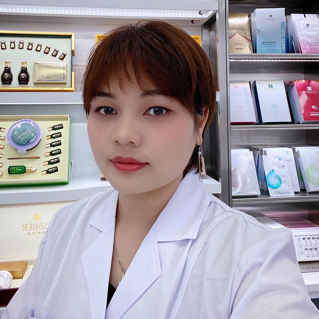 玉鑫护肤研发师-辉辉（高端护肤工厂）