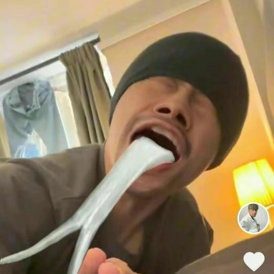 唏嘘的胡渣