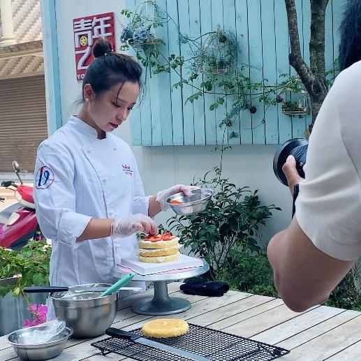 暴打小公举