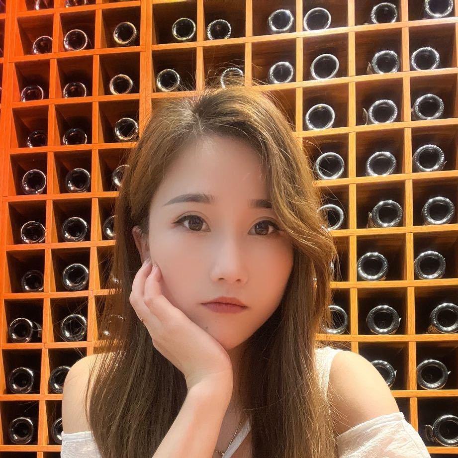 蓉蓉.