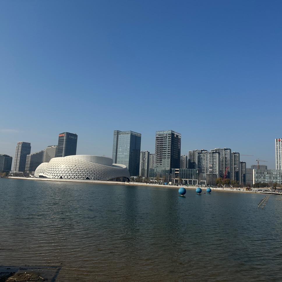 轻讽