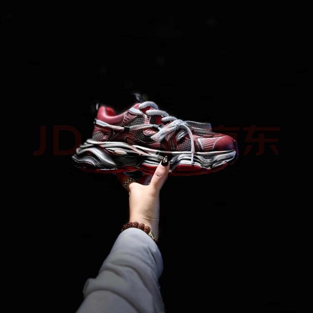 鞋不剩挣潮男鞋店