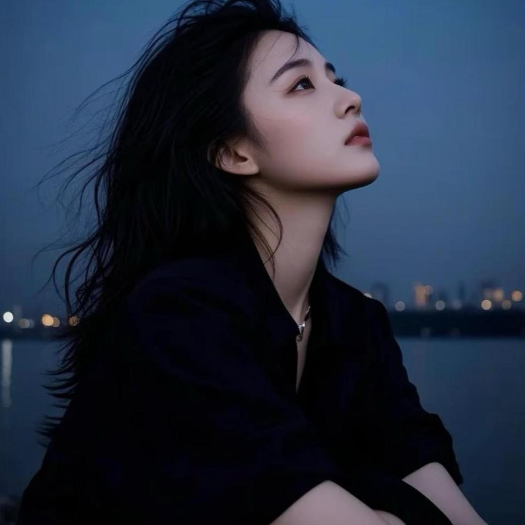 小惠子穿搭