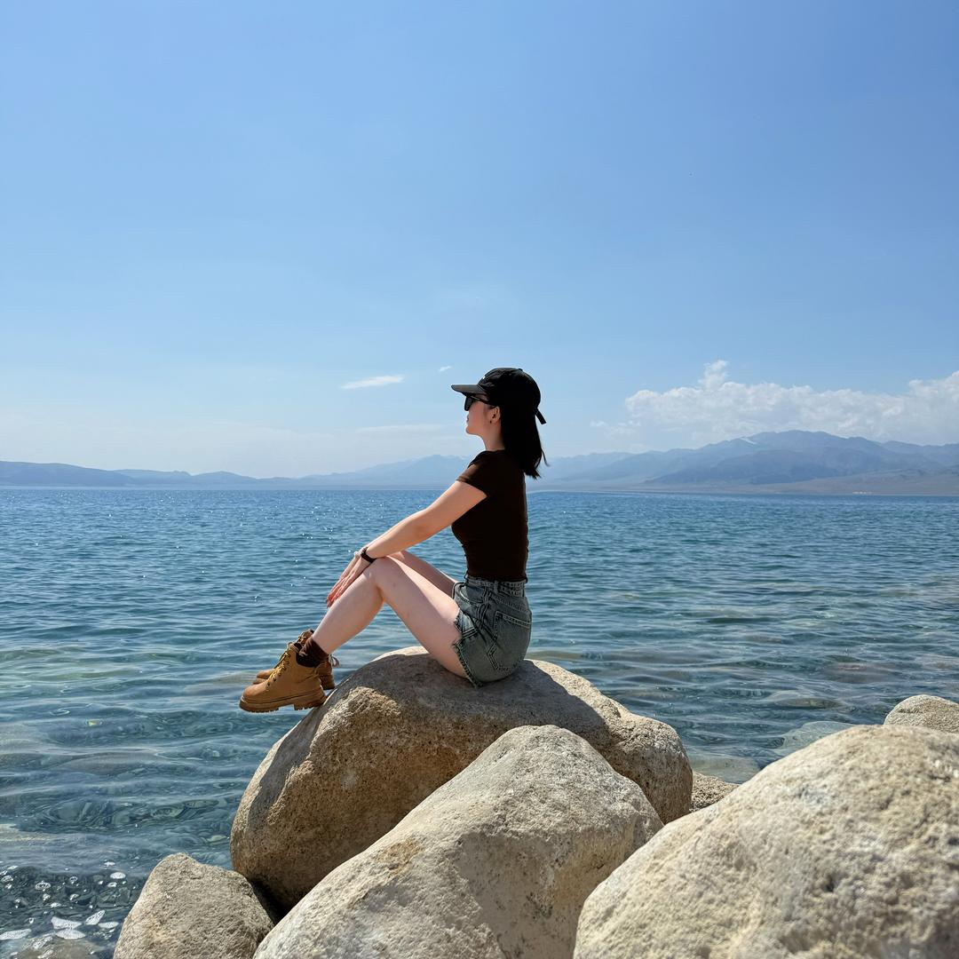 丫丫  《女王陛下服装店》