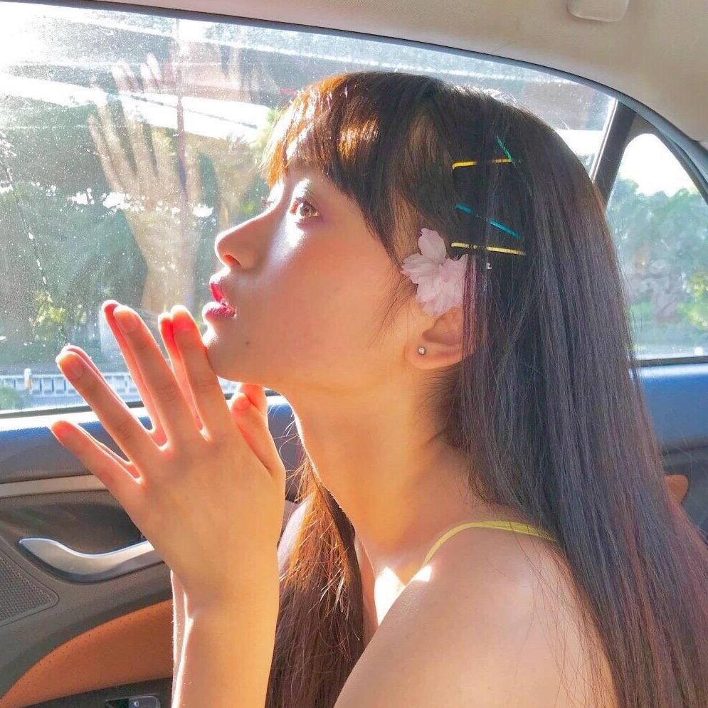 西饼妮子