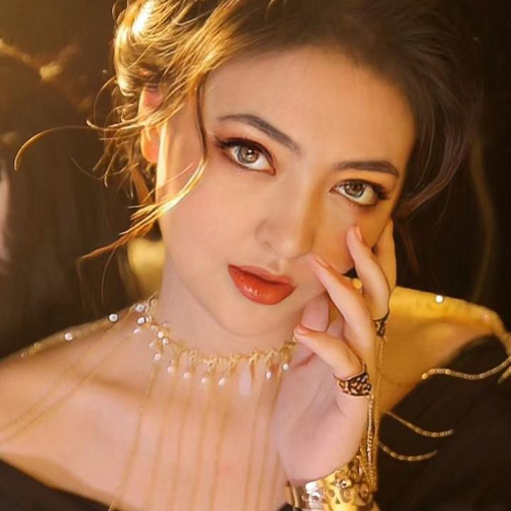 库提娜孜首饰店