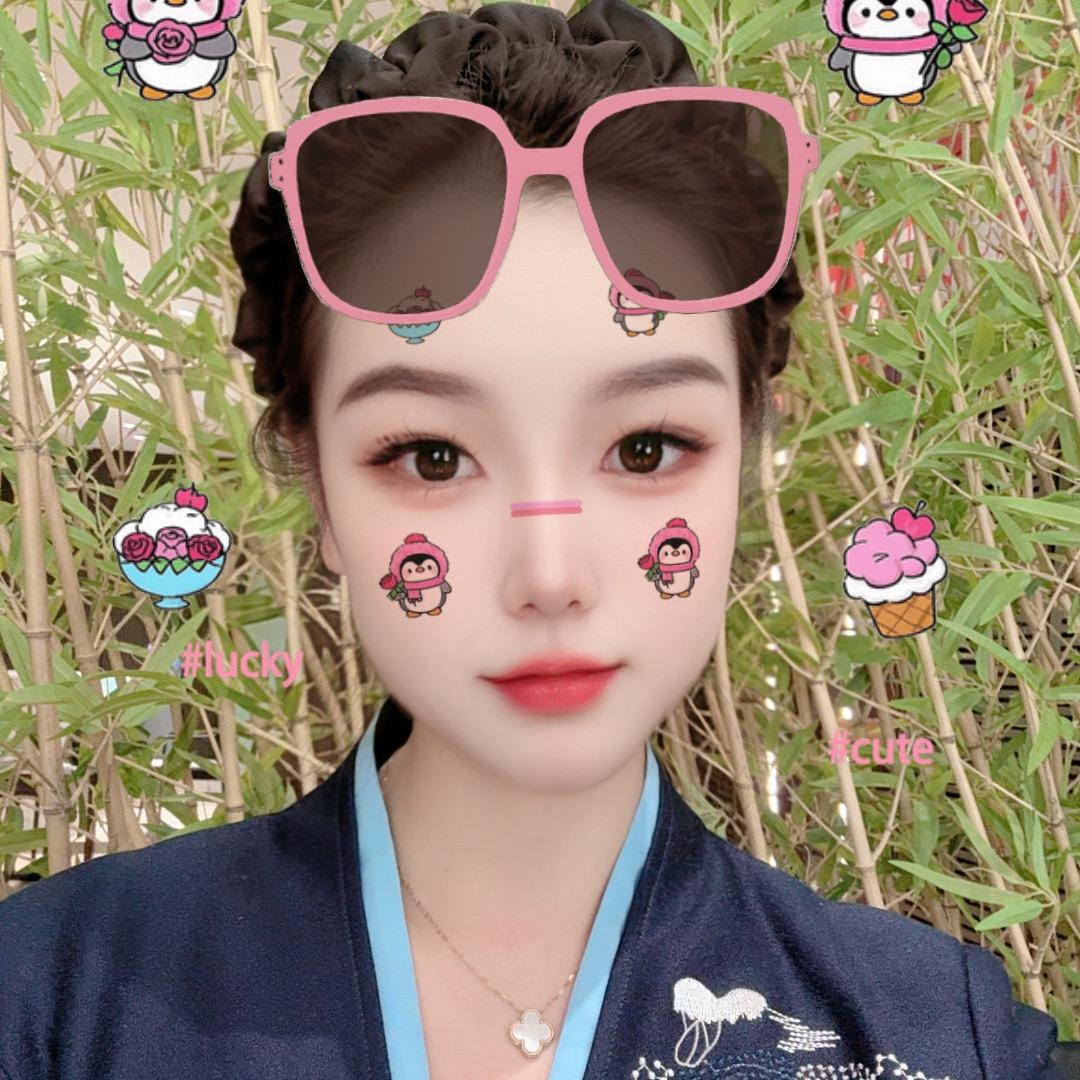 品泰学苑府颍小姐