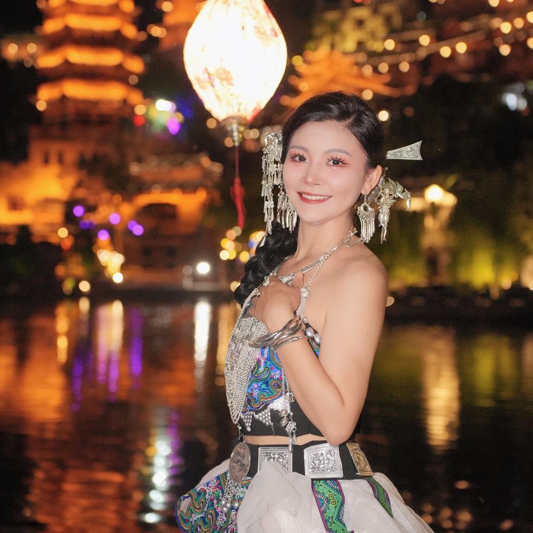 江安美业人昕姐