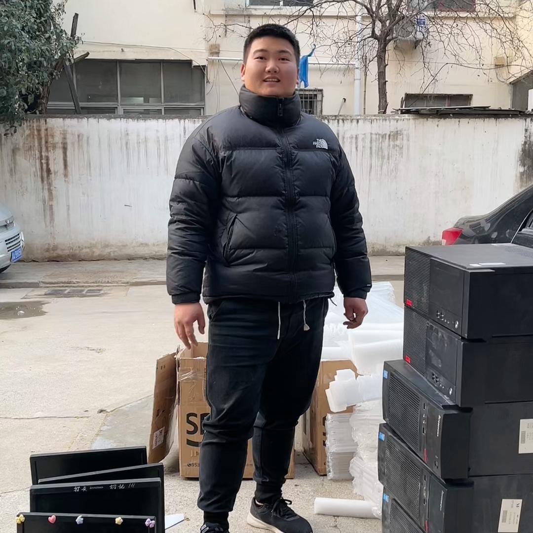 回收电脑的小胖