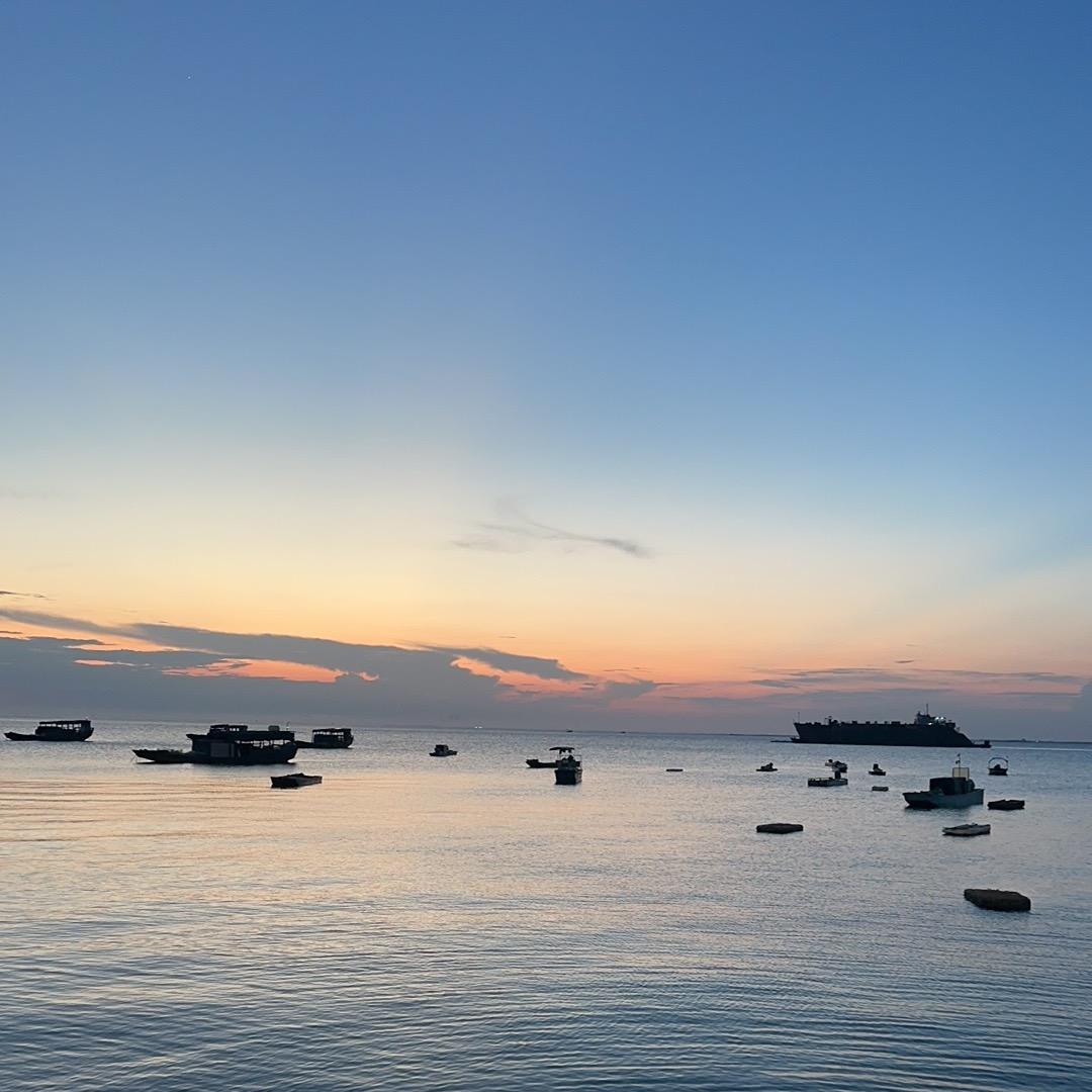 王小姐要开心呀