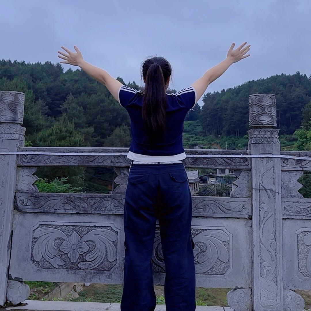 崔崔