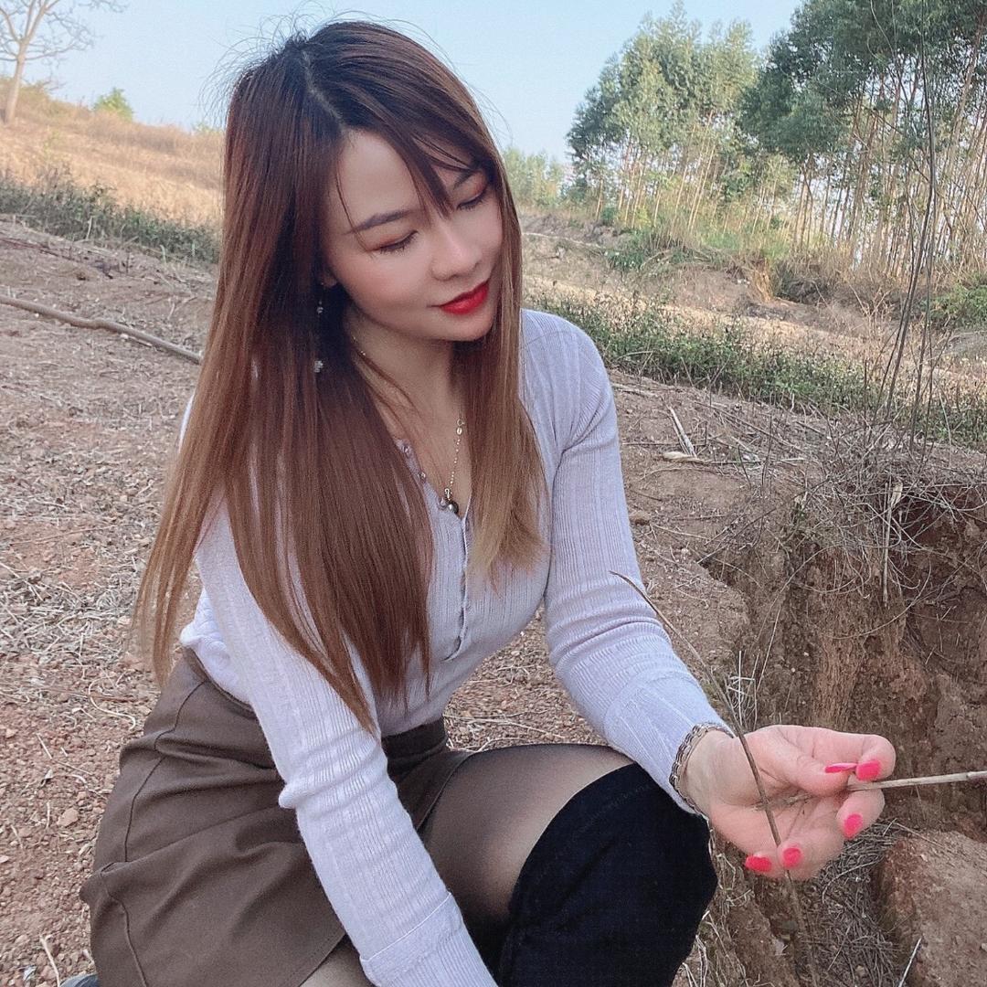 我是佳佳呀～