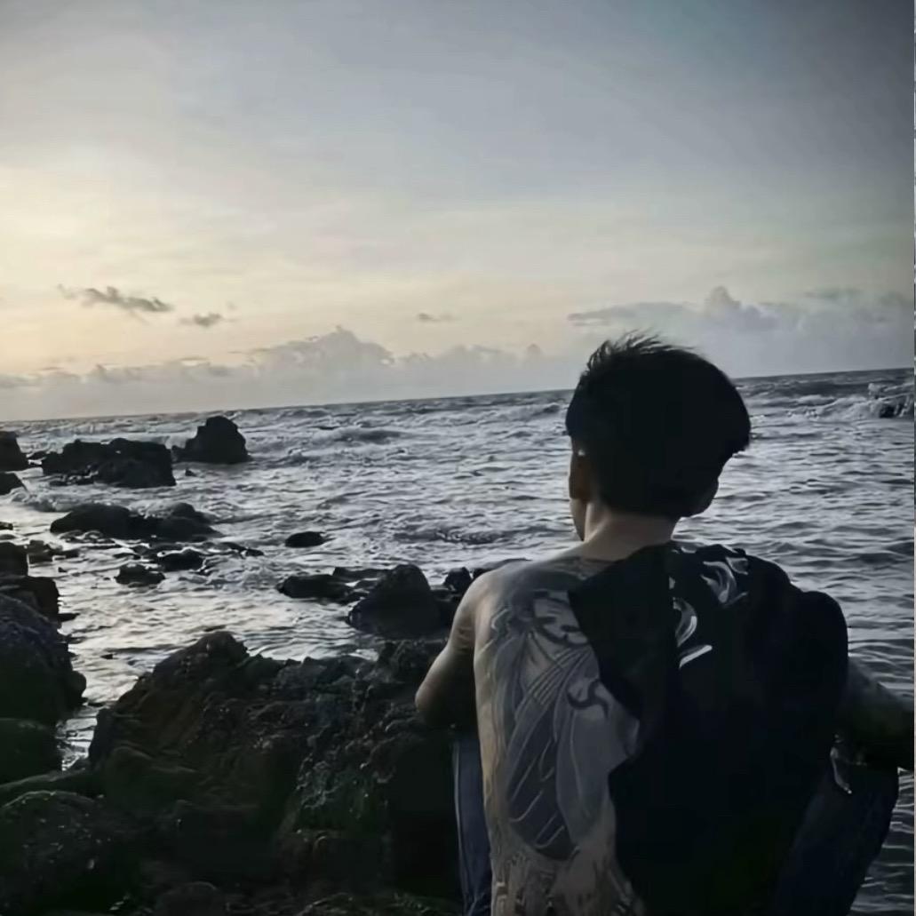带她去看海