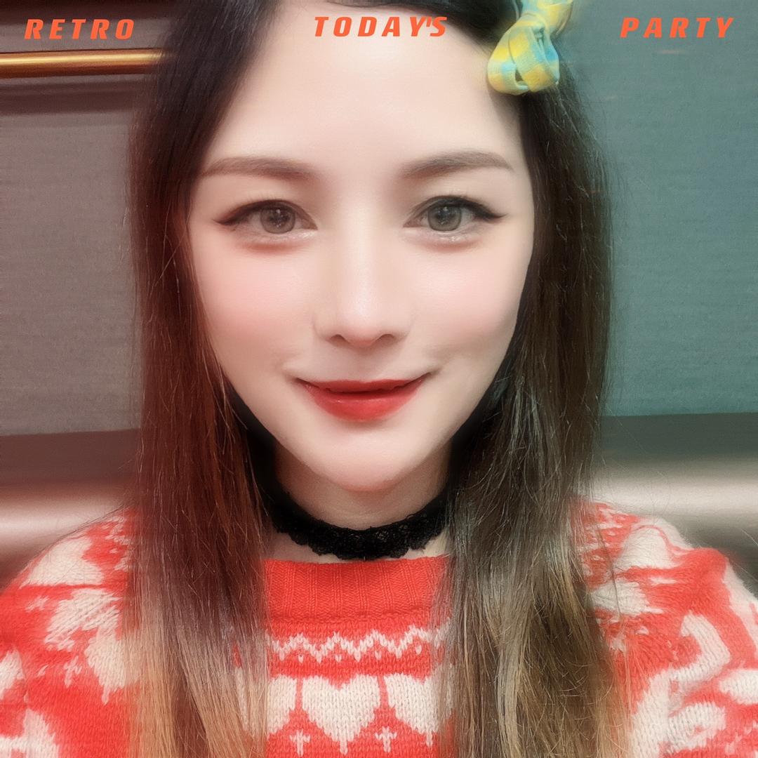 🎬 Little • 琳 🔜💕🤟
