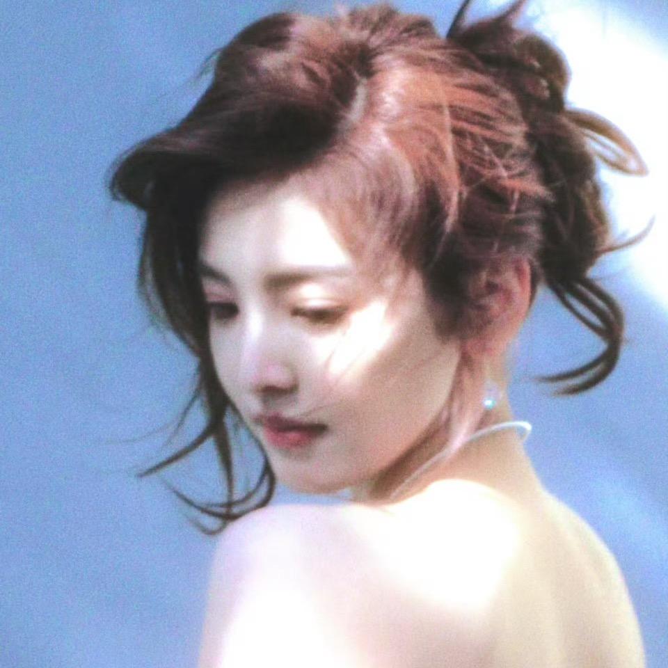 小梨呀_