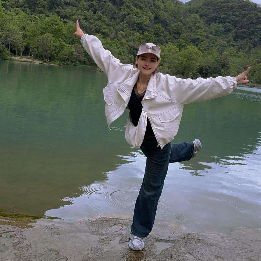 李家三姑娘（橱窗）
