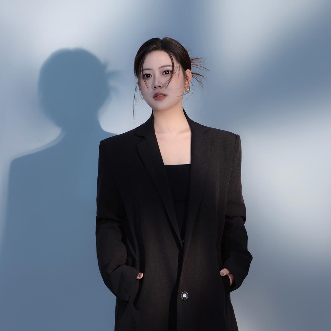 化妆师•黎麦
