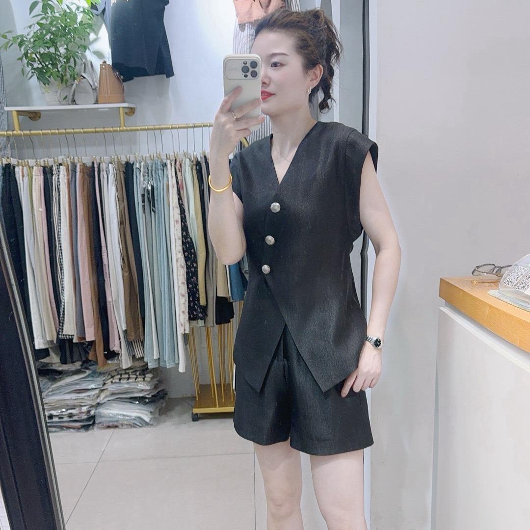 依轩女装（小号）