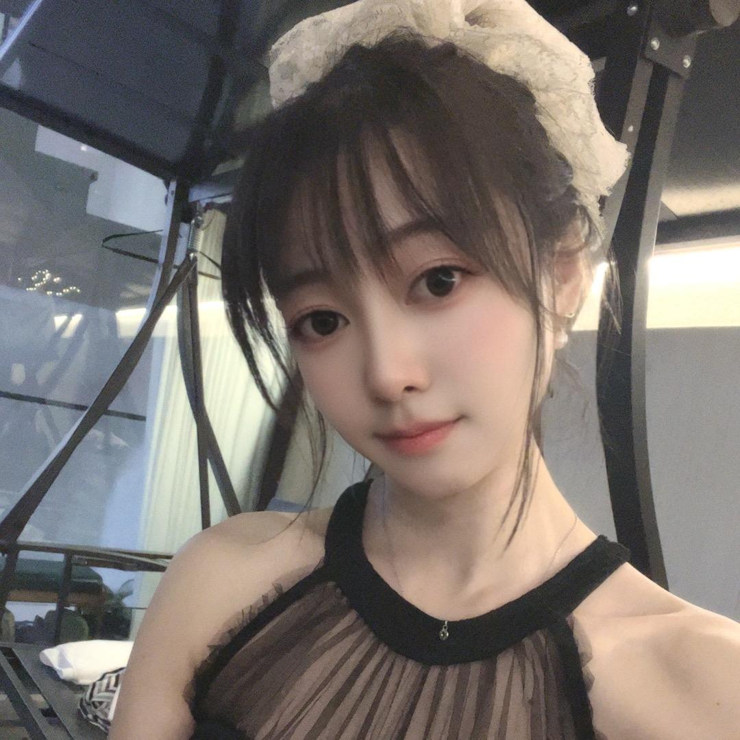 这个姑娘有点坏