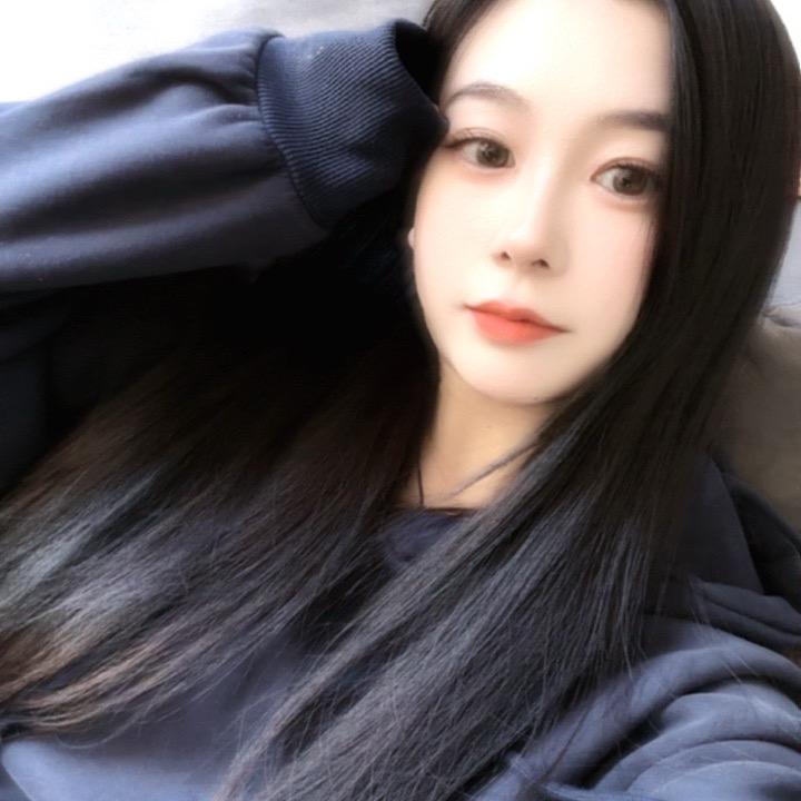 小李有点胖吖💕