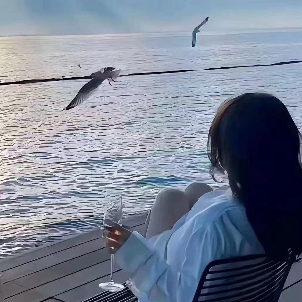 小魏.