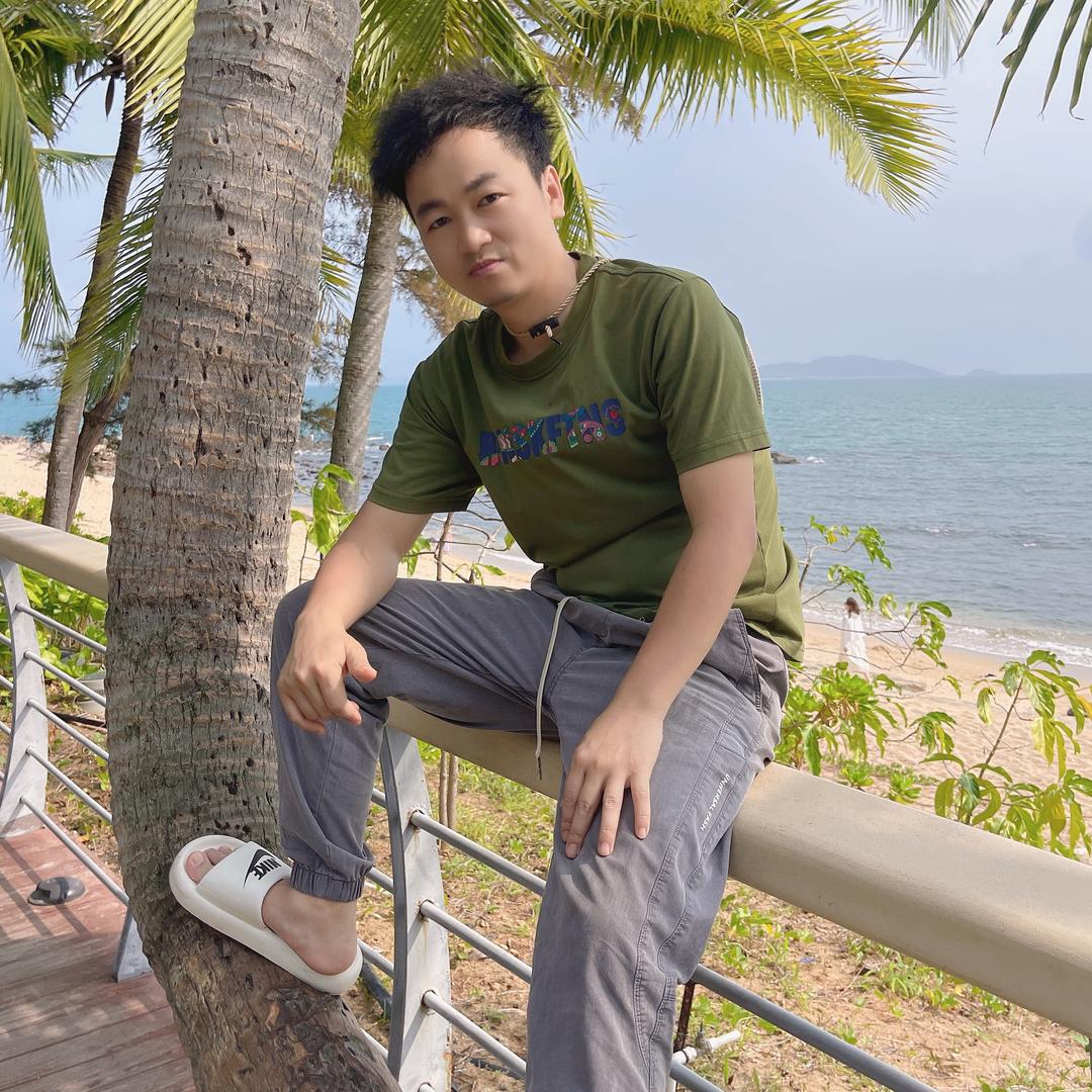 胡子哥（乡村振兴）