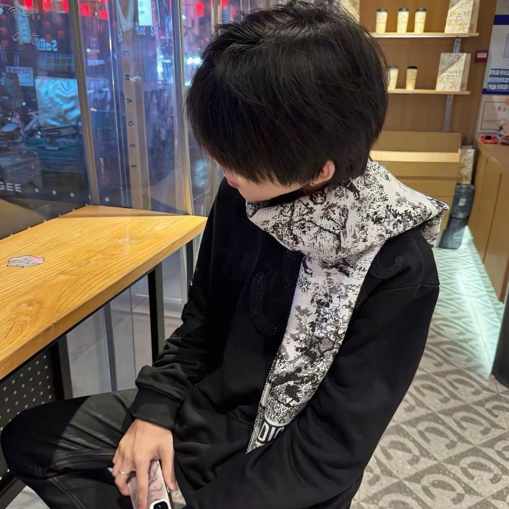 小远.
