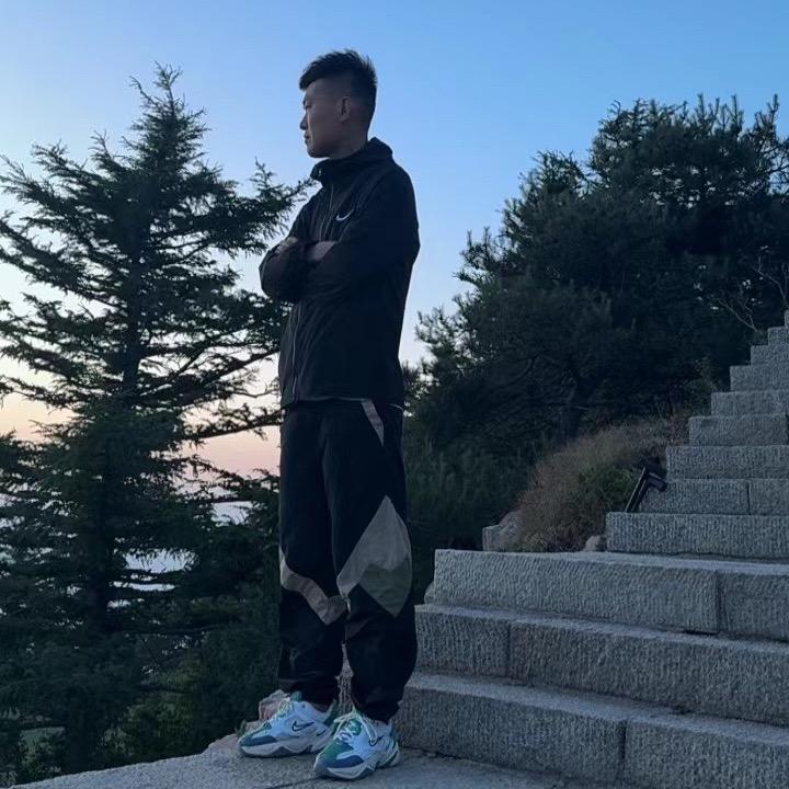 AV设备租赁吴建豪