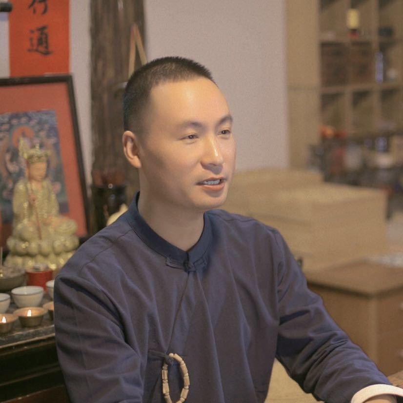 越鳞师在普陀山