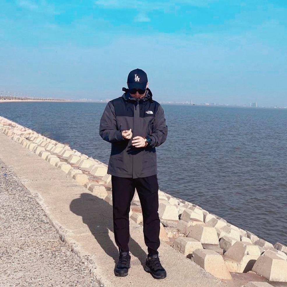爱健身的小厨男
