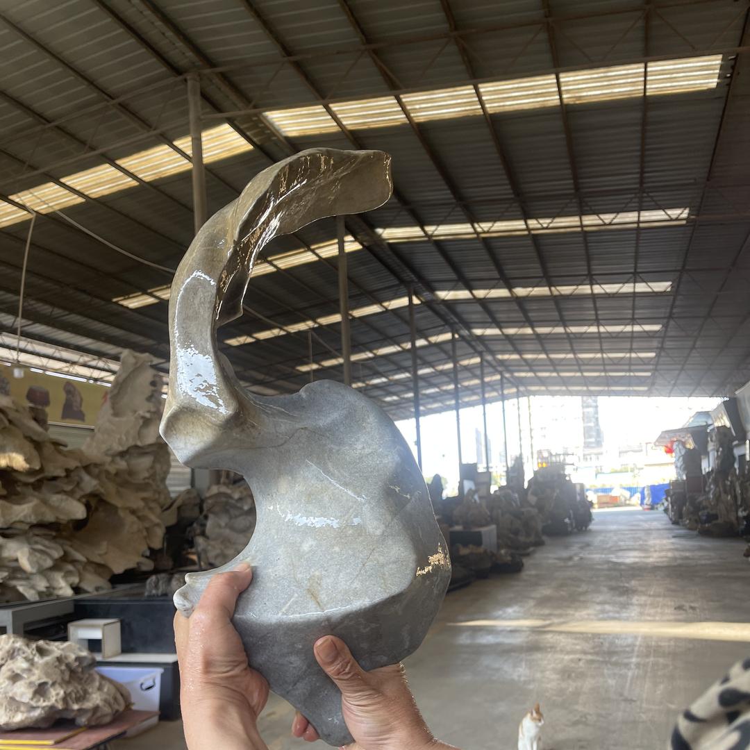 阿红石石  广西来宾