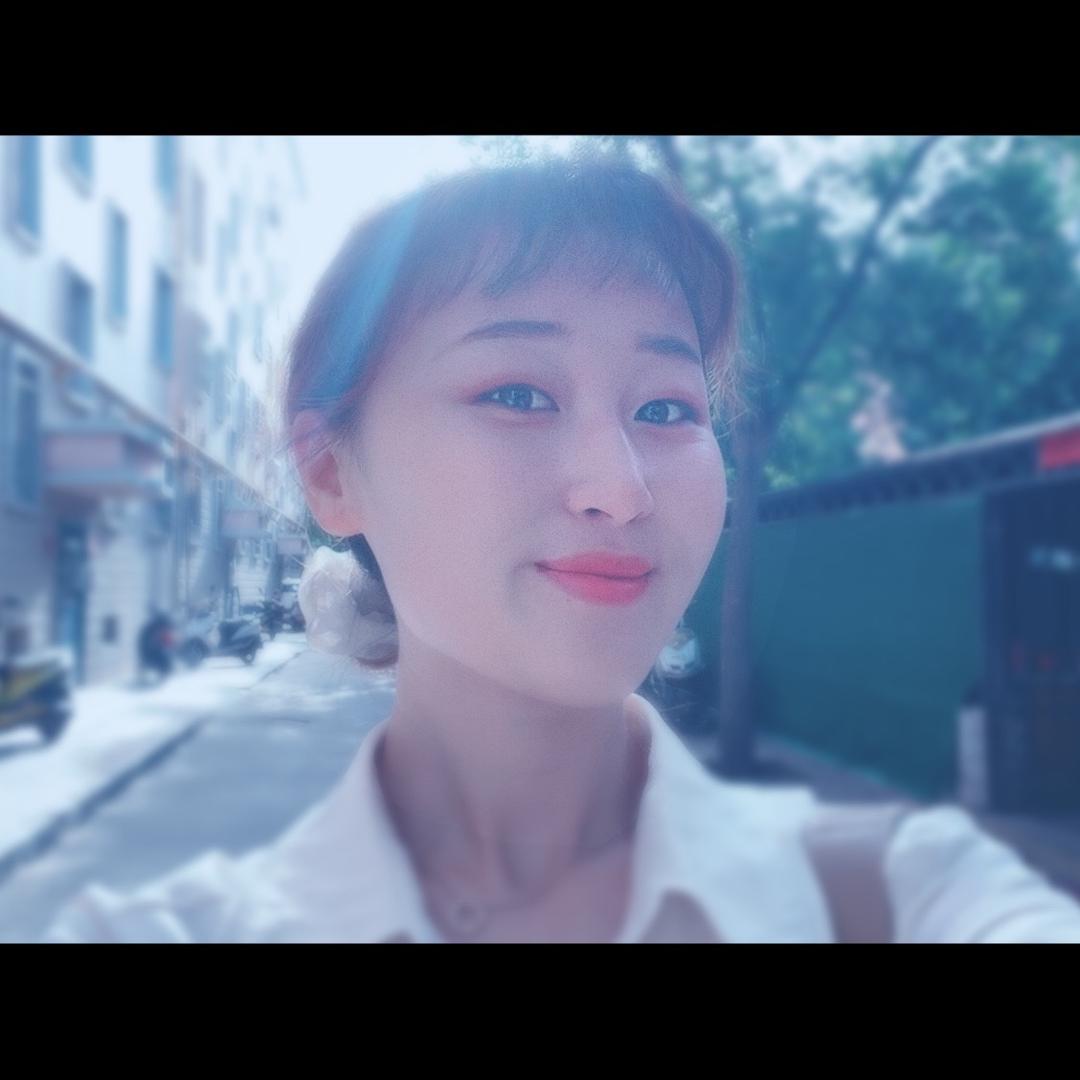 佳佳